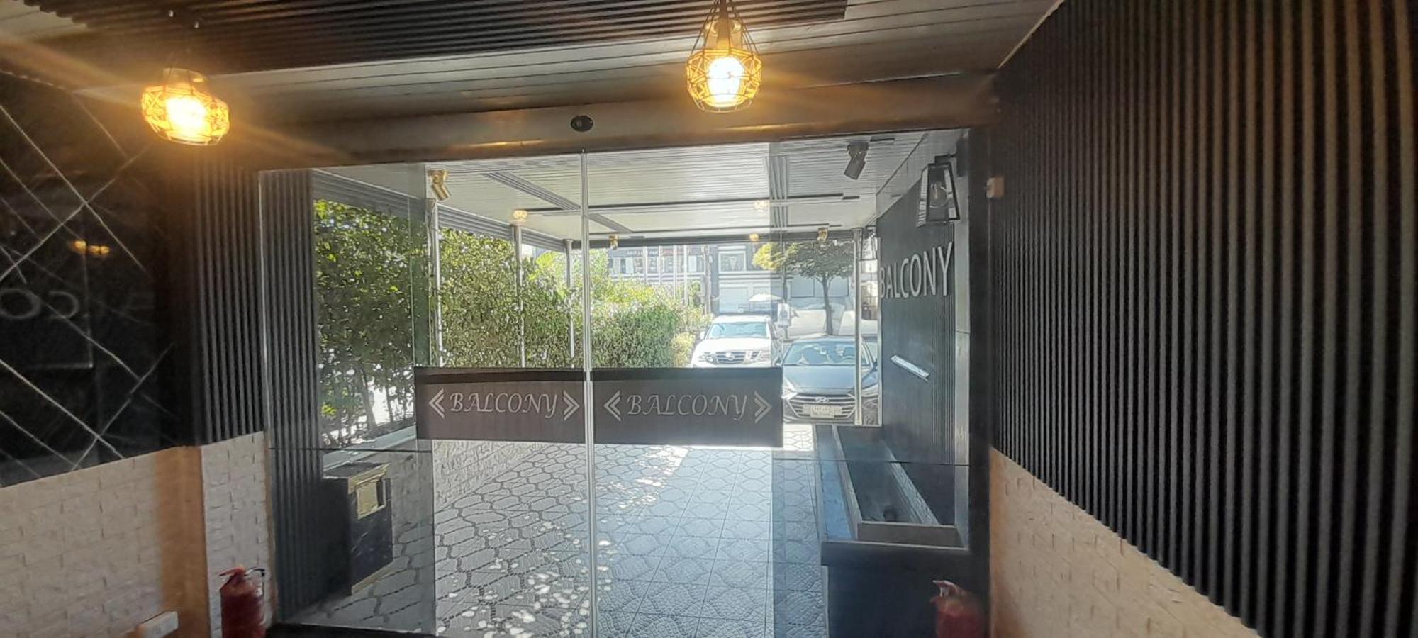 Balcony Hotel Amman Bagian luar foto
